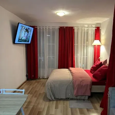 10 Eme Apartament *